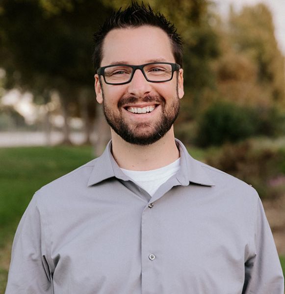 File:Mike-Winger-Bible-Thinker.jpg